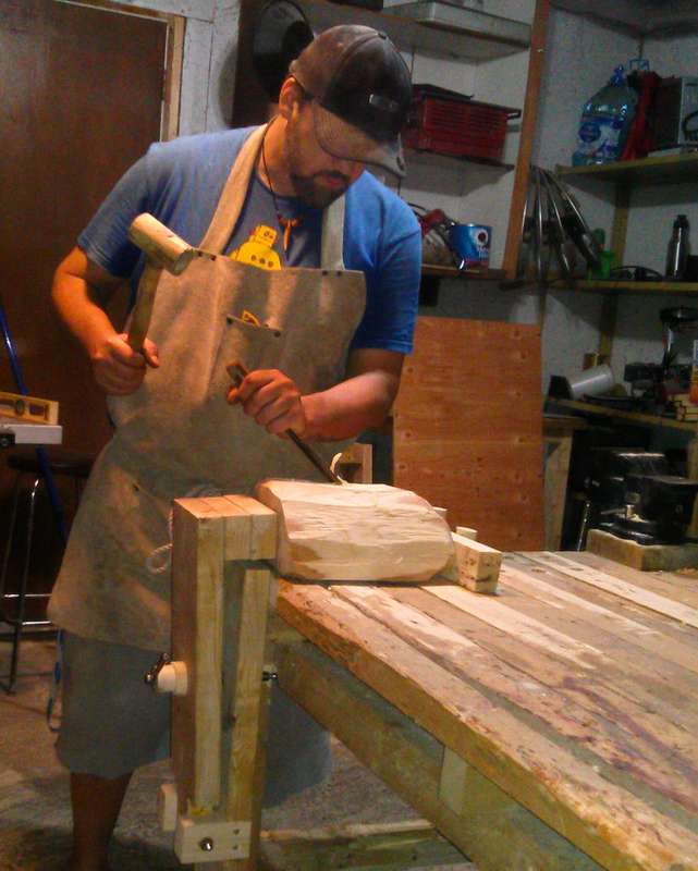 скоба за дървена работна маса
