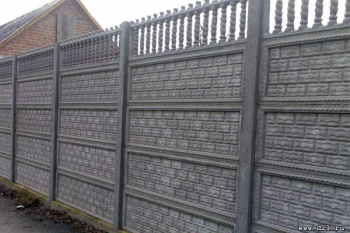 Как да инсталирате ограда от бетонна плоча