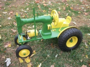 Трактор за деца от шевна машина