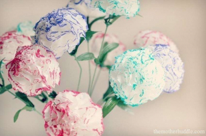 как да направите цветя от салфетки