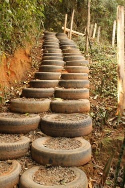 стълба на гуми