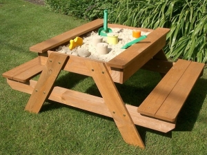 маса с пясъчник